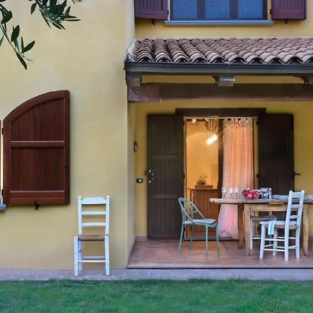 Luca Wohnung, Marcheholiday * Acqualagna