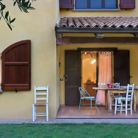 Luca Wohnung, Marcheholiday * Acqualagna